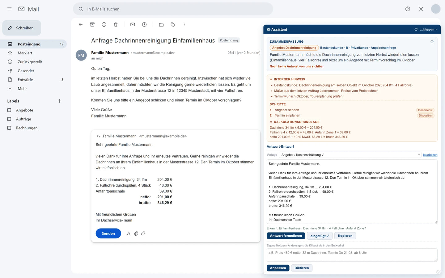 A demo email in Gmail from Familie Mustermann asking for a gutter-cleaning quote. The side panel on the right shows a summary, an internal note with the price working and a drafted reply, which is already inserted in the reply box below the email.